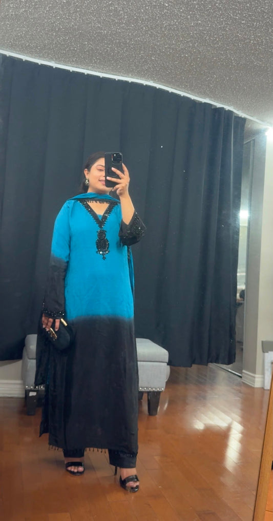Maheen Pakistani Style Suit