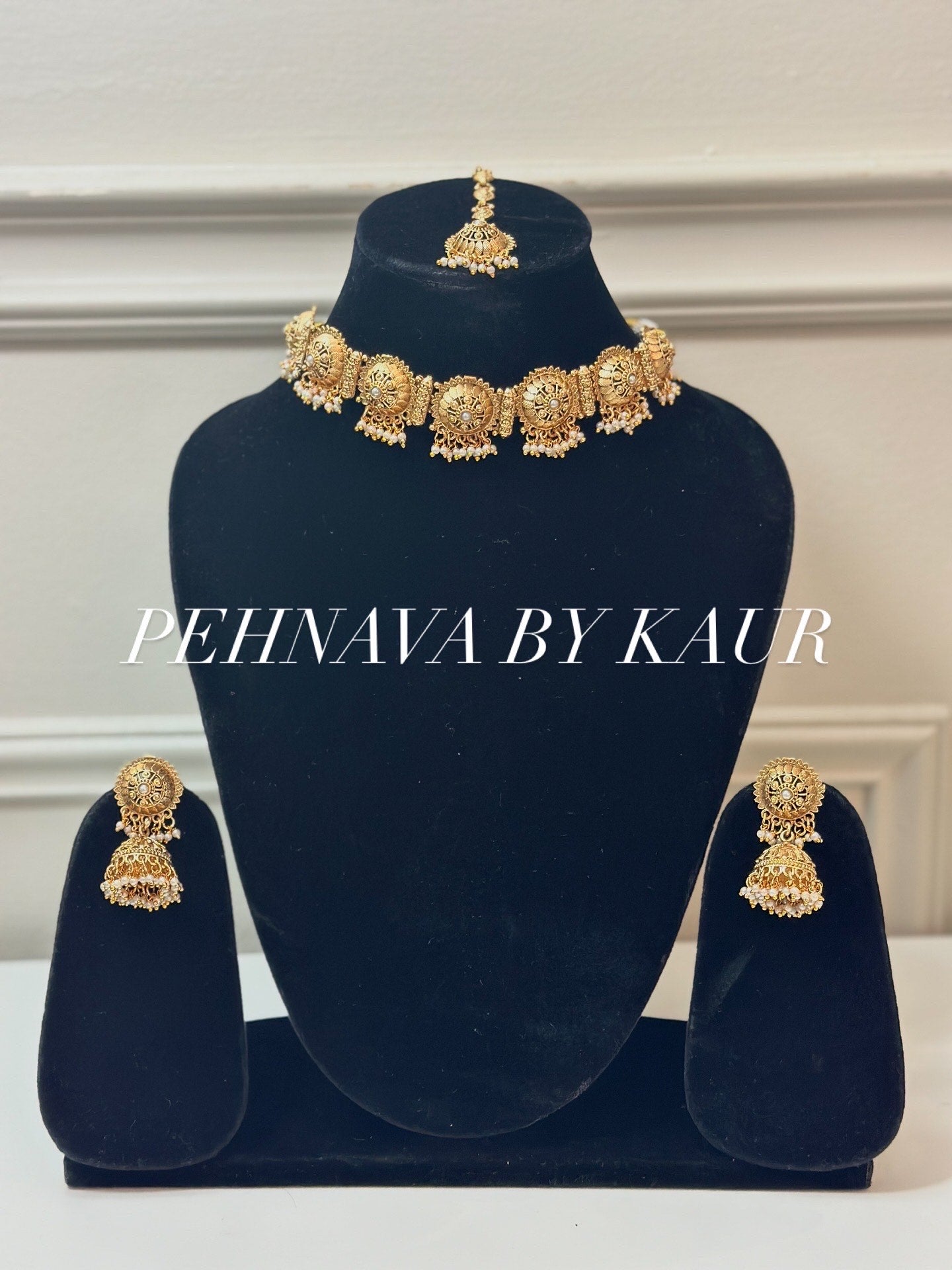 Sleek Gold Plated Choker Set