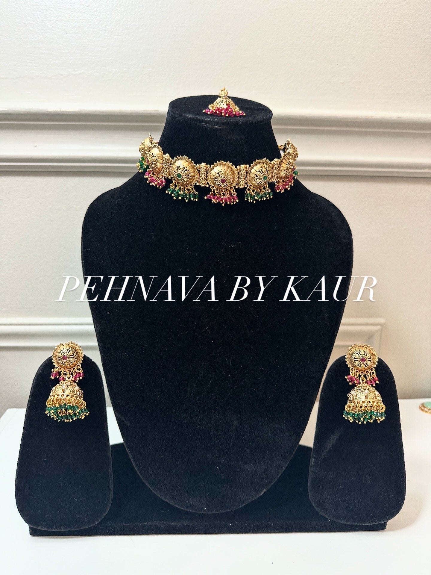 Sleek Gold Plated Choker Set