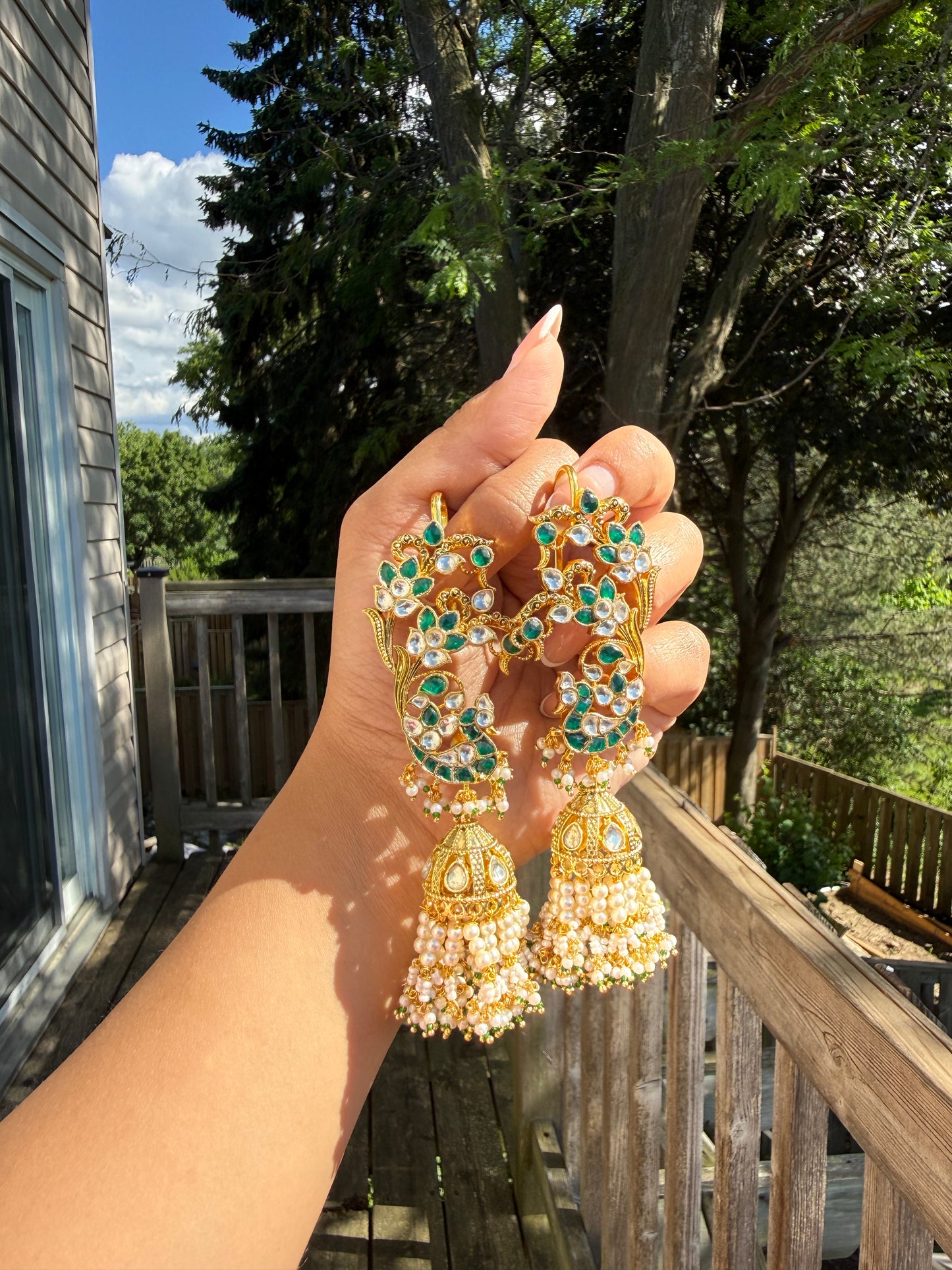 Meher Pachi Kundan Earcuffs