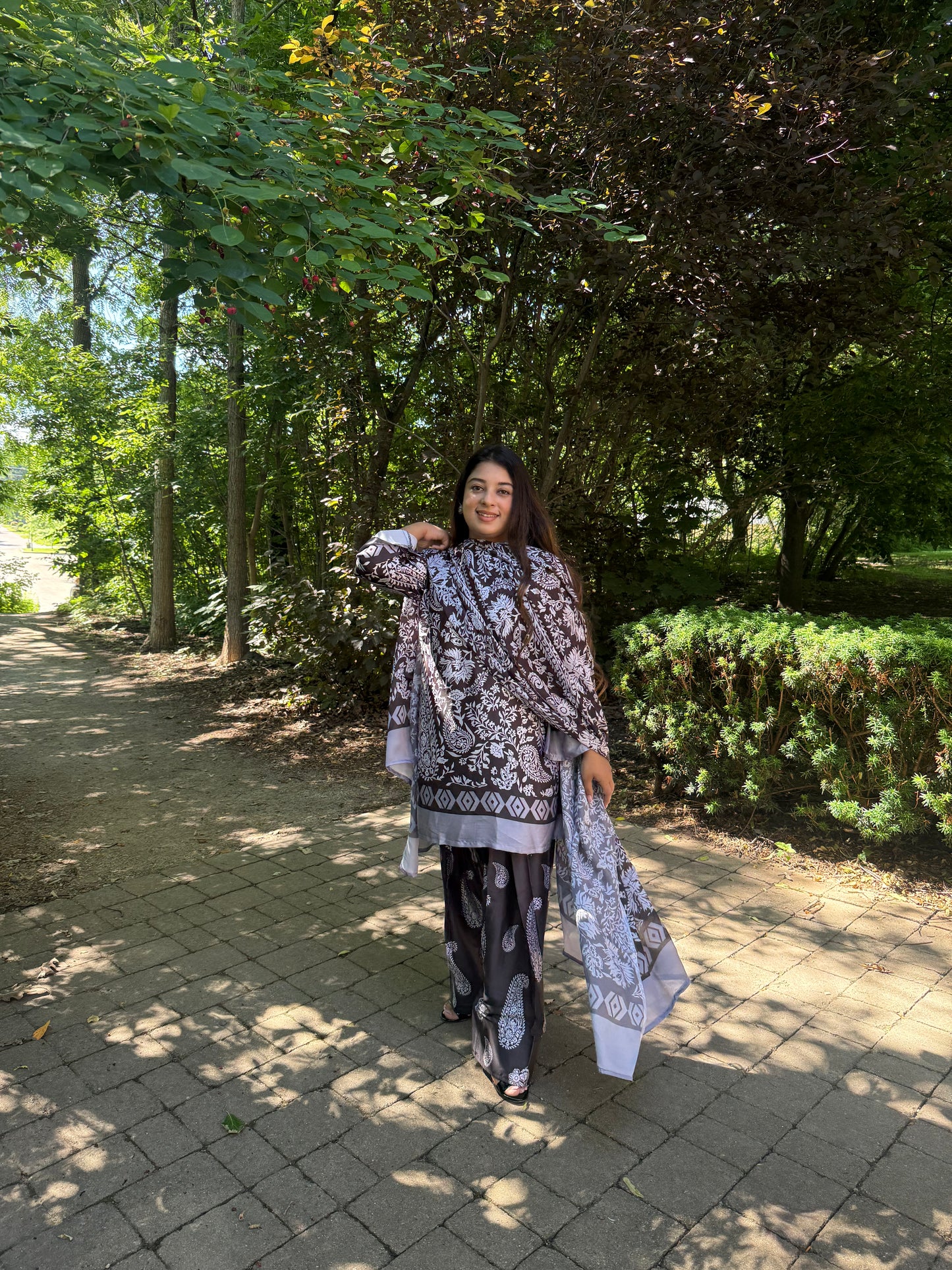 Ash Elegance Farshi Salwar Suit
